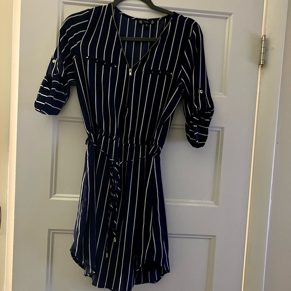 Blue and white stripe lined front zipper dress with gold detailing.